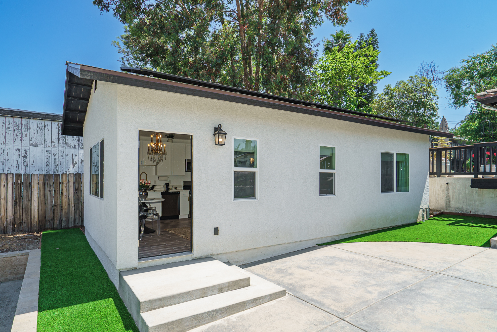 9932 Sierra Madre Road